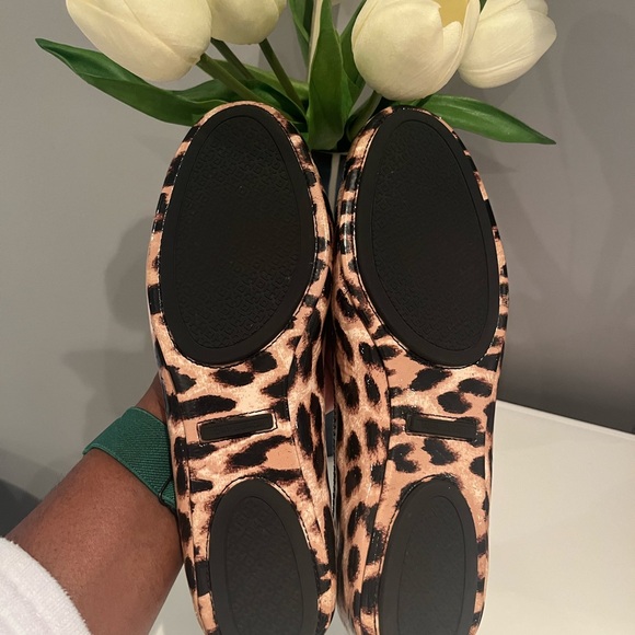 Tory Burch Flats - Picture 4 of 13